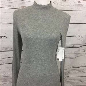 Abound long sleeves pull over shirt NWT